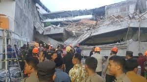 runtuhnya pesantren